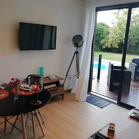 Entre Piscine Et Mer Tonnay-Charente Eksteriør billede